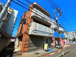 岩井堂マンションの物件外観写真